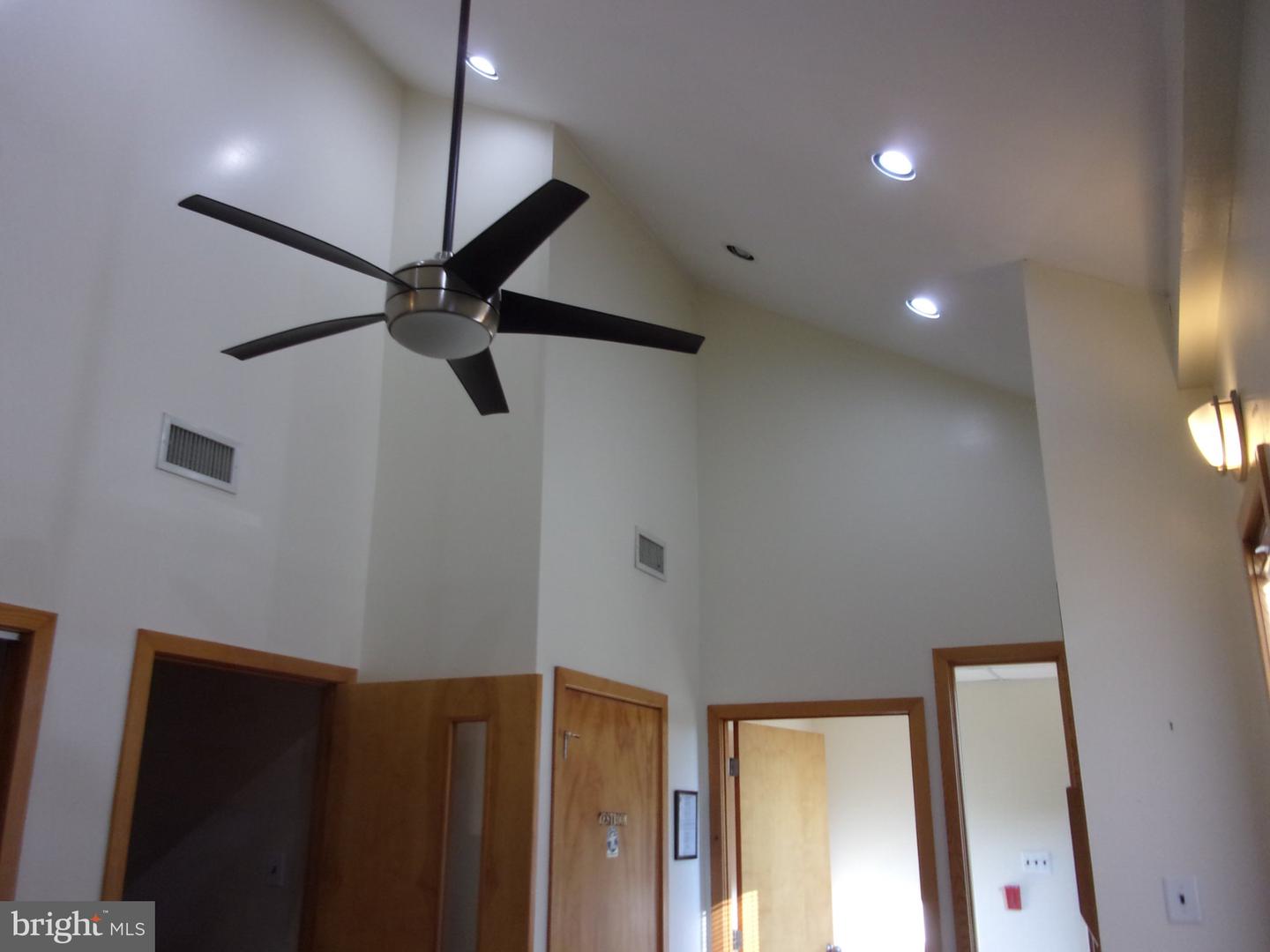 2301 E Evesham Ave #503 Property Photo 19
