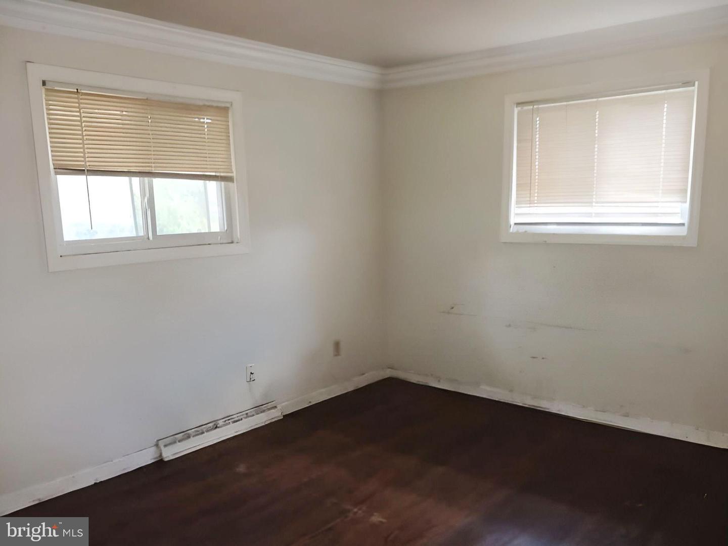 4209 Royal Ave Property Photo 11