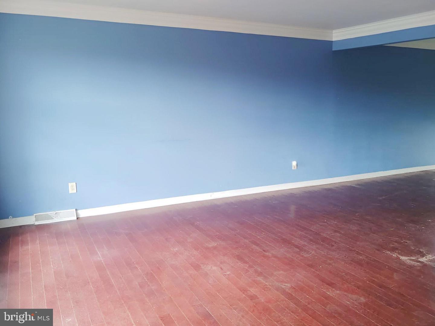 4209 Royal Ave Property Photo 13