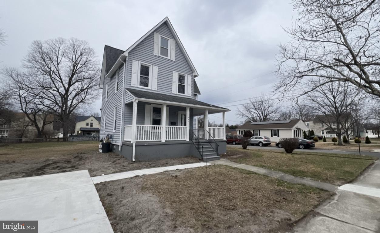 434 E Maple Ave Property Photo 2