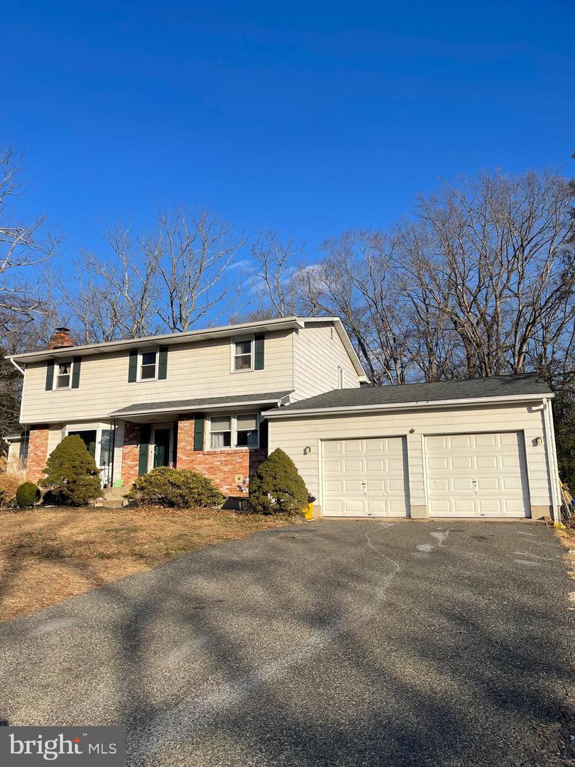 150 N Smith Ter Property Photo 3