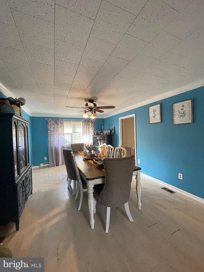 150 N Smith Ter Property Photo 5