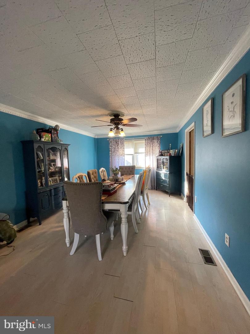 150 N Smith Ter Property Photo 6