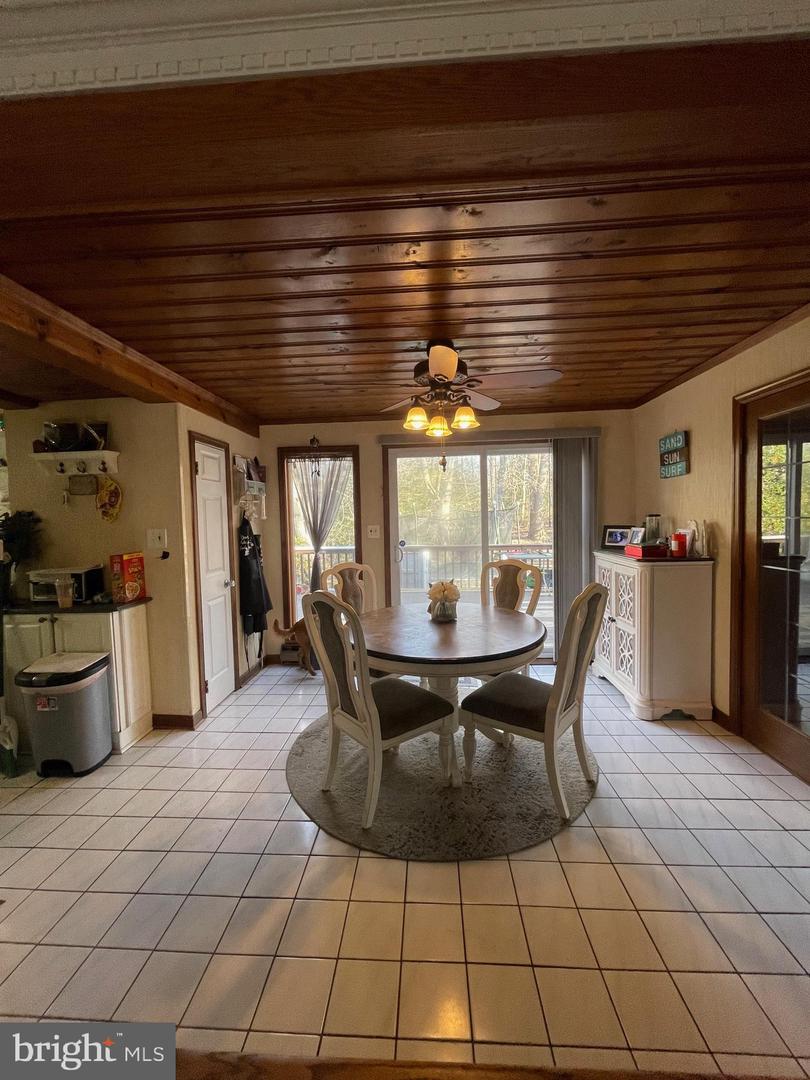 150 N Smith Ter Property Photo 7