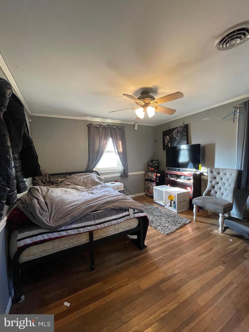150 N Smith Ter Property Photo 16