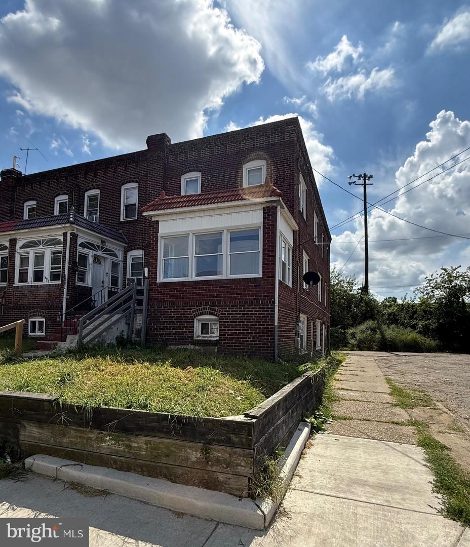 1300 S Merrimac Rd Property Photo 1