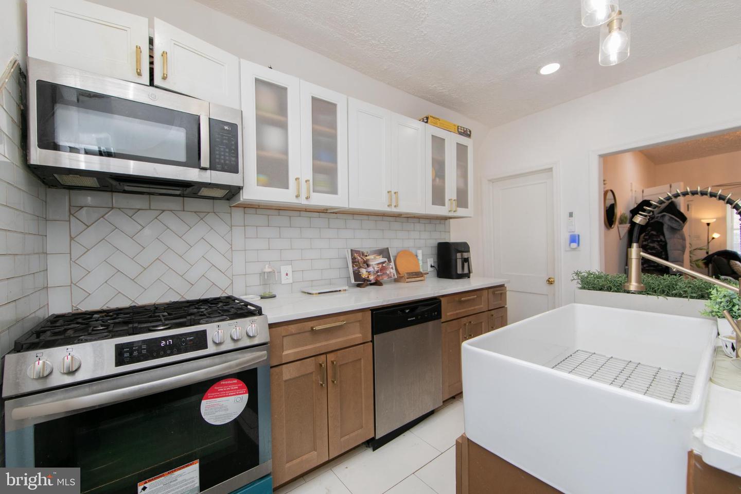 1331 Morton St Property Photo 14