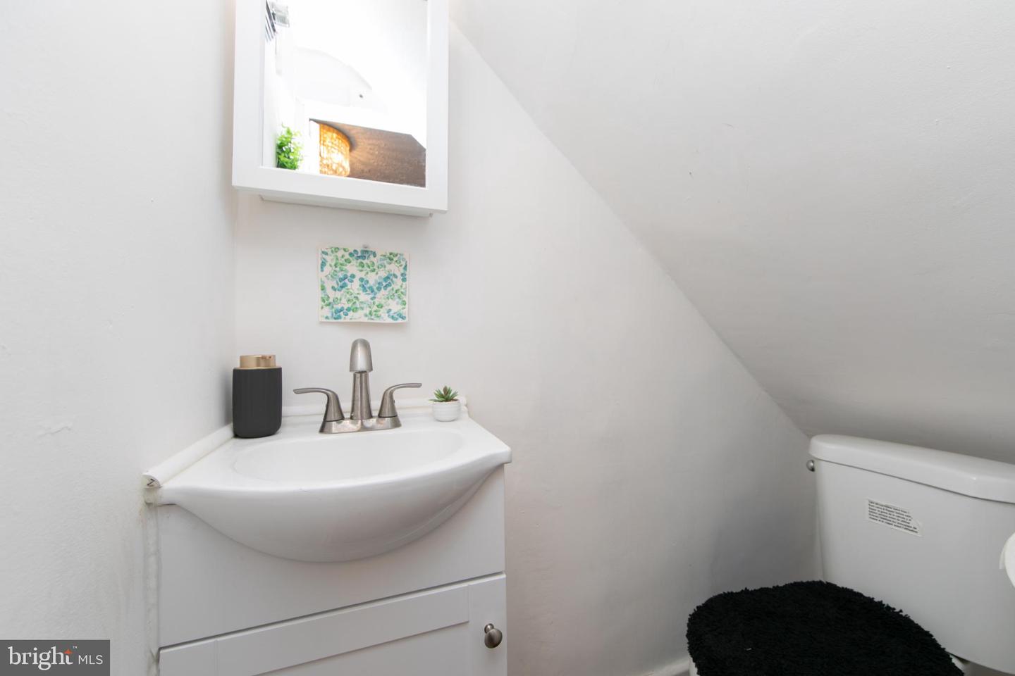 1331 Morton St Property Photo 15