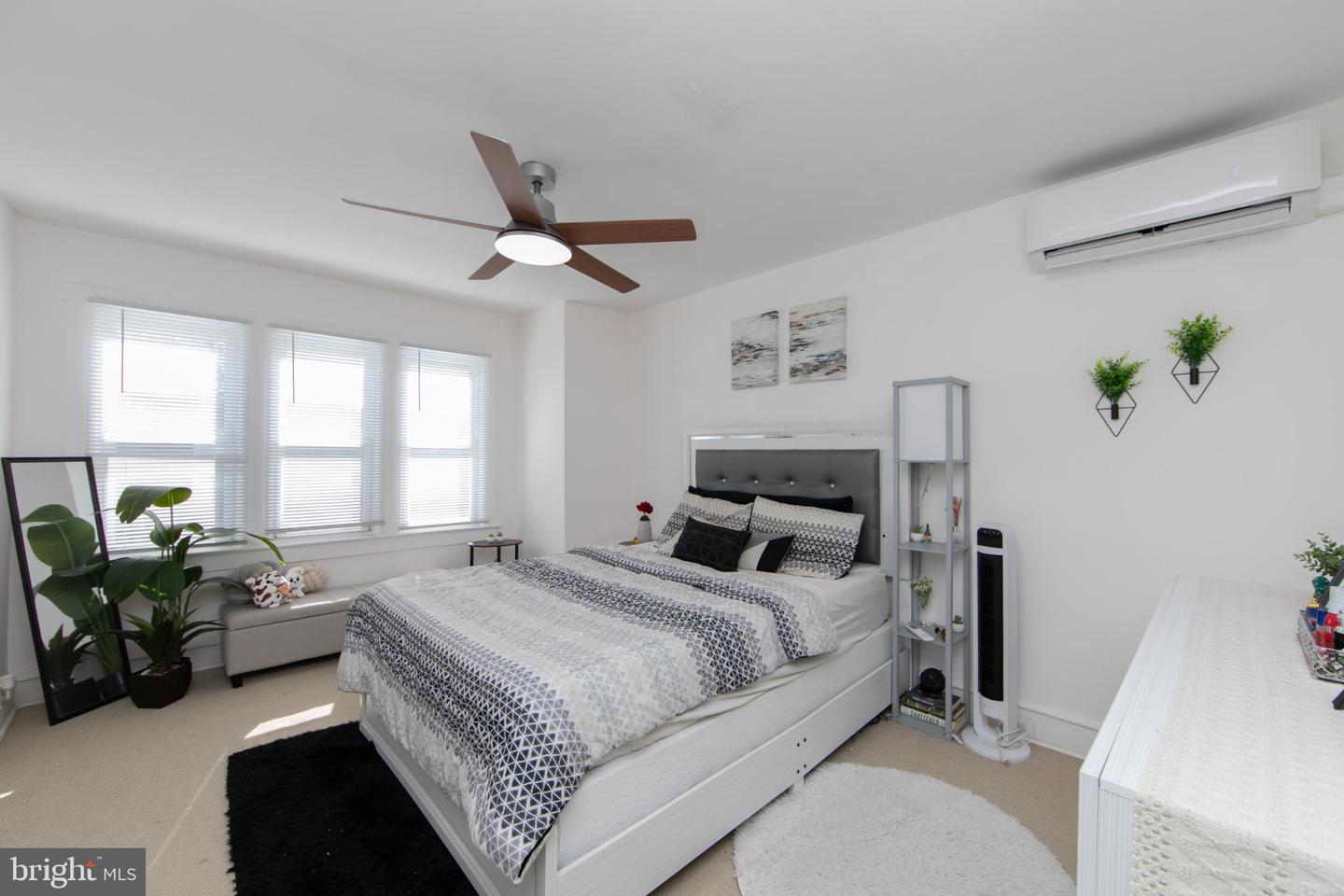 1331 Morton St Property Photo 16