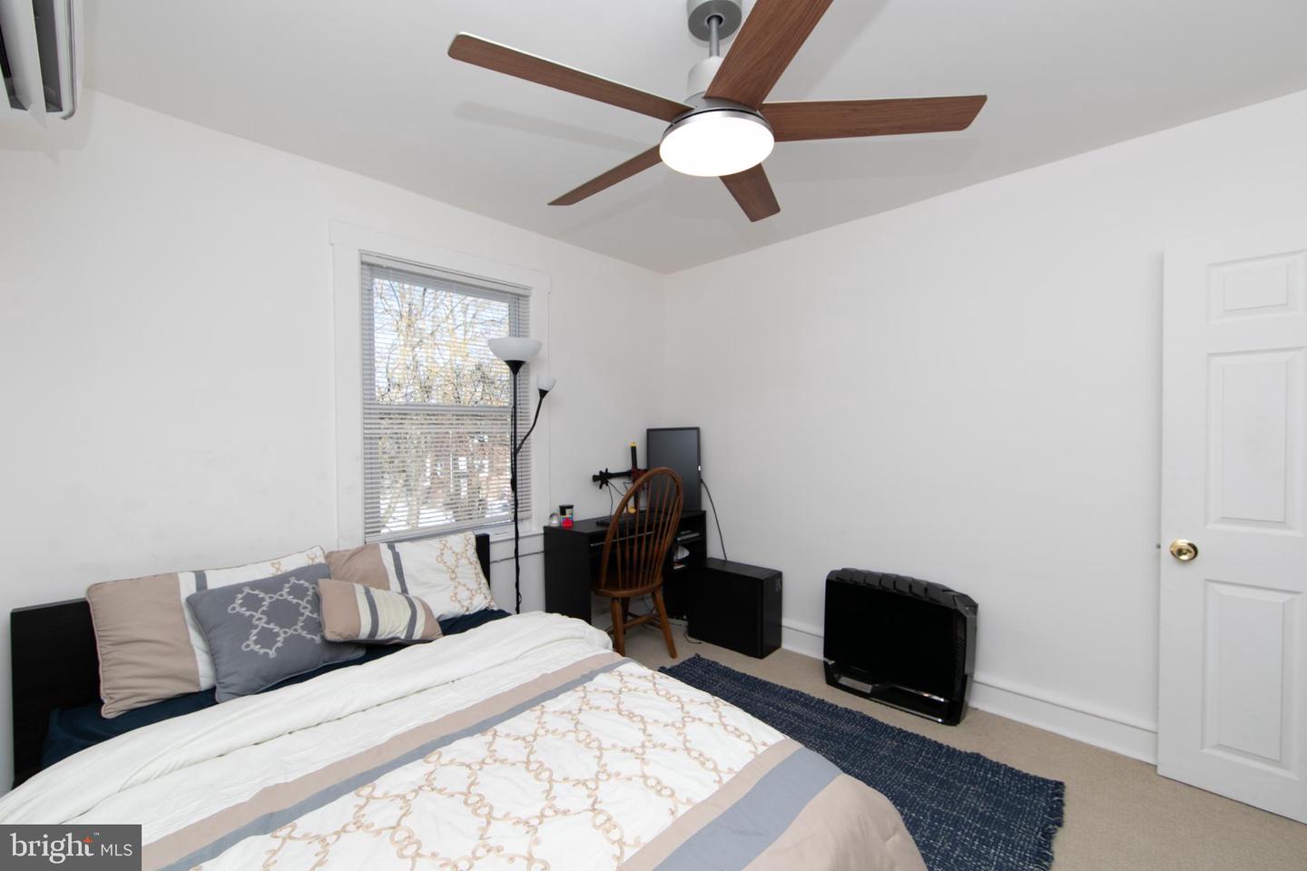 1331 Morton St Property Photo 23