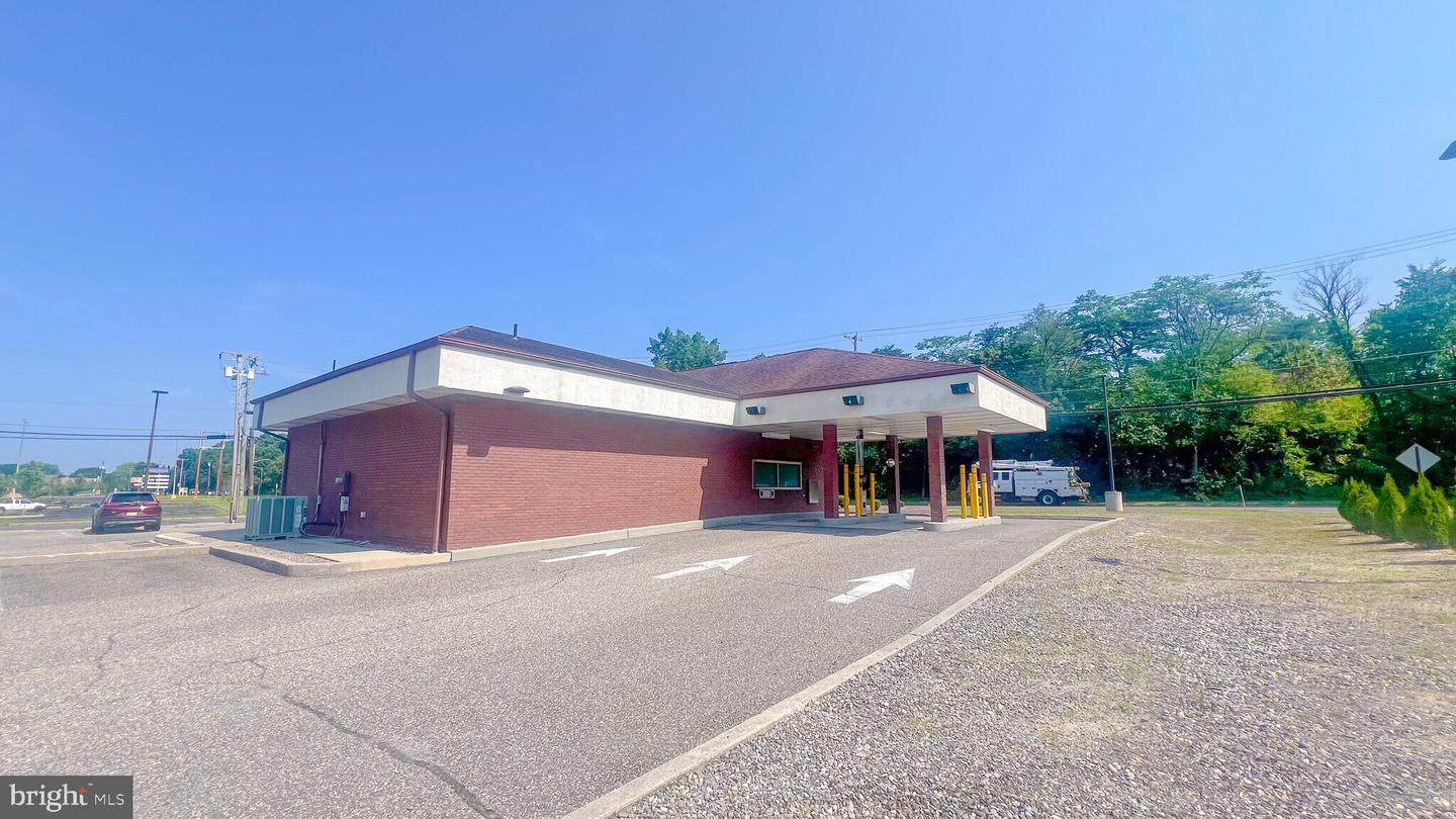340 S White Horse Pike Property Photo 1