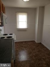 36 Jefferson Ave #a Property Photo 6