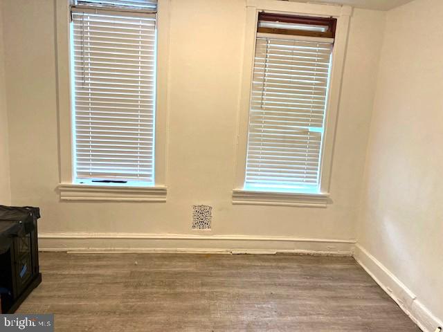 912 Point St Property Photo 10