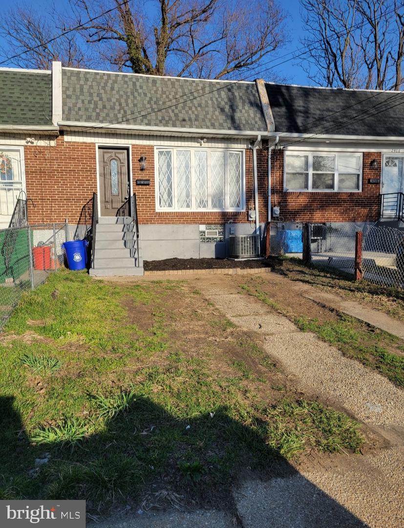 2406 S 12th St Property Photo 2
