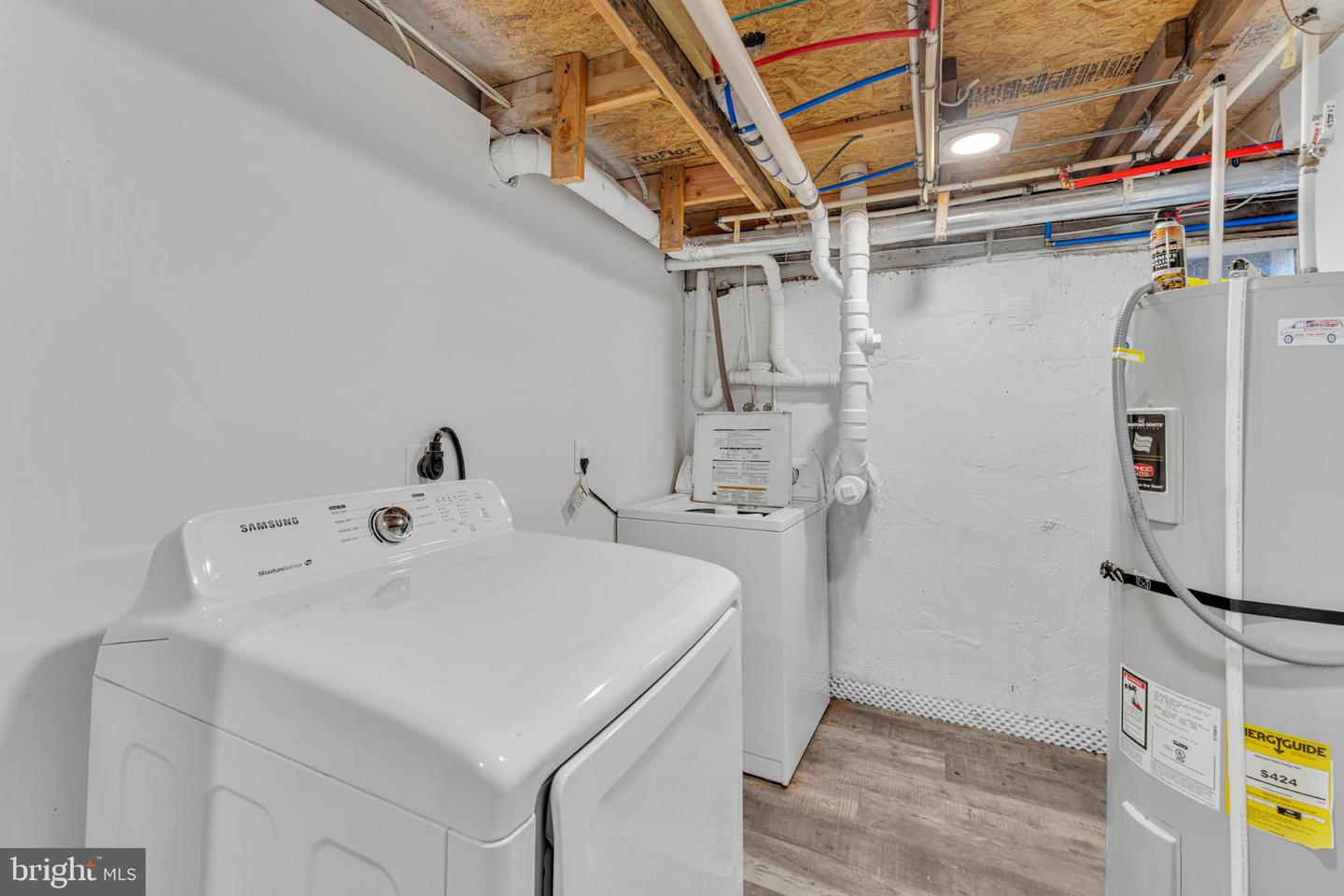 572 Zoe Rd Property Photo 38