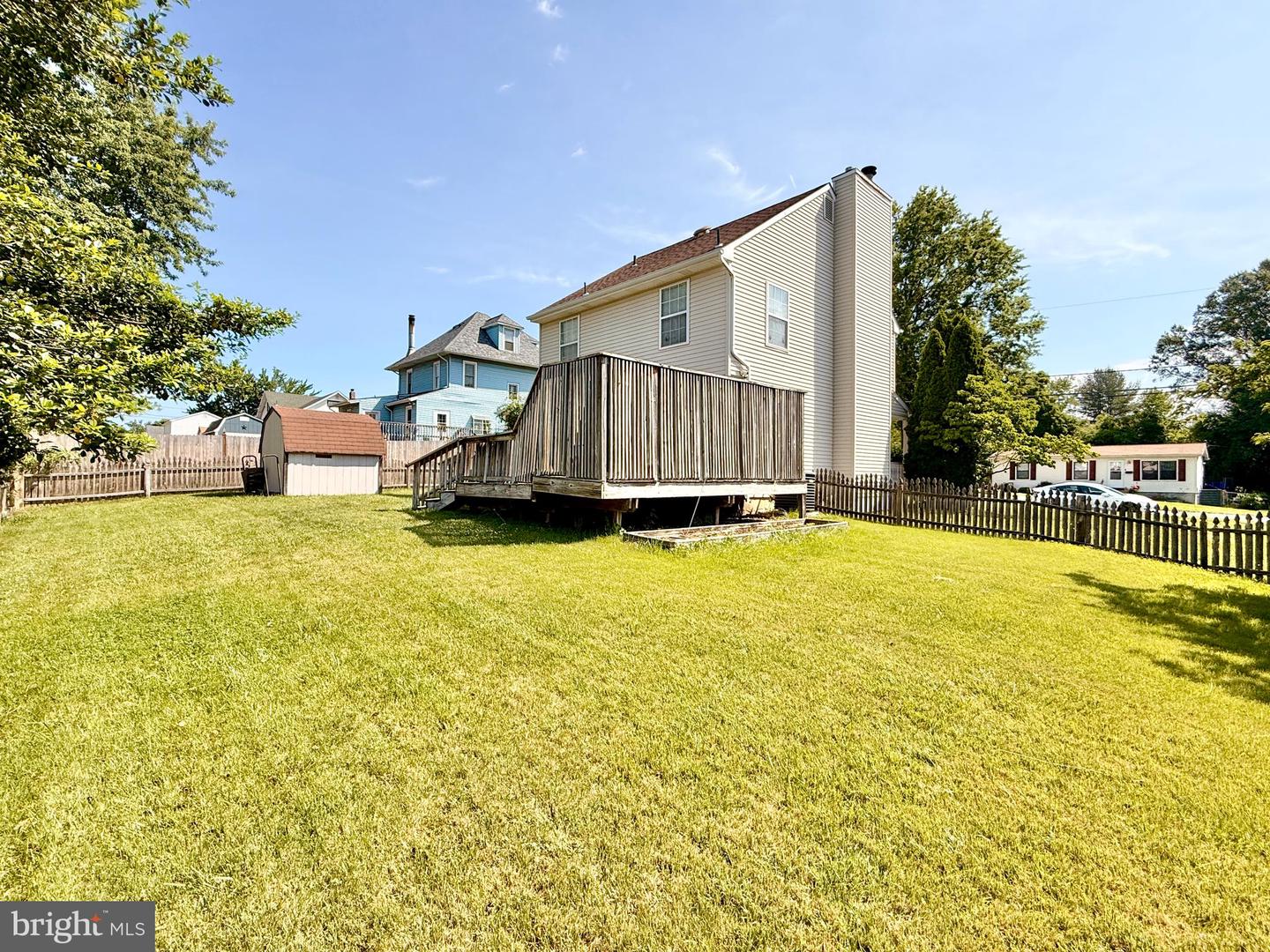 214 Chestnut Ave Property Photo 4