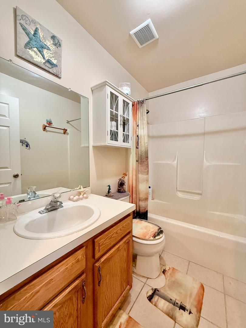 214 Chestnut Ave Property Photo 6