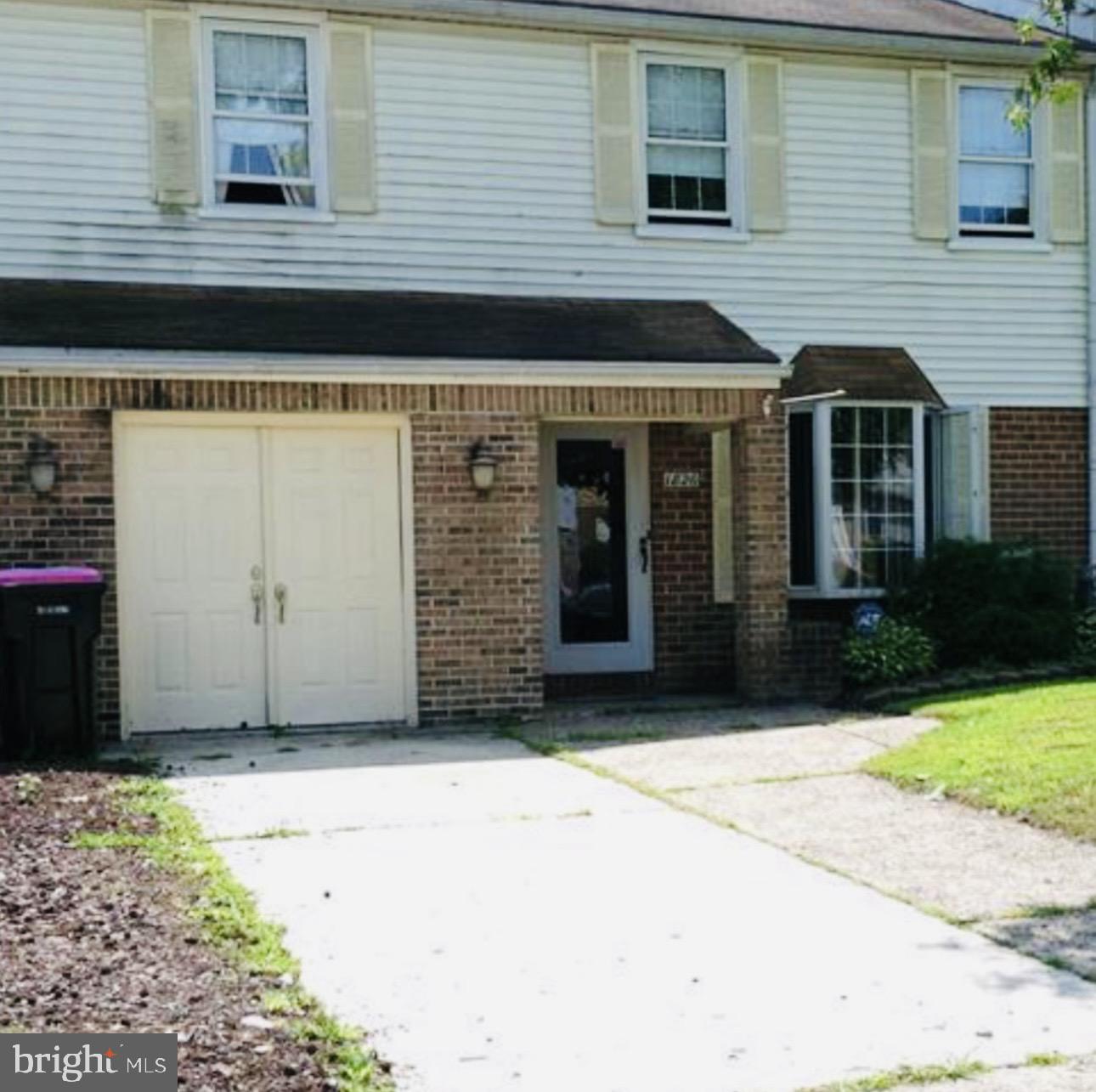 1826 Edgewood Pl Property Photo 1