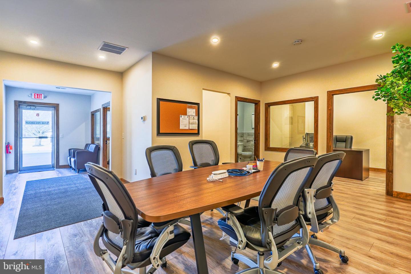 430 Commerce Lane #b Property Photo 1