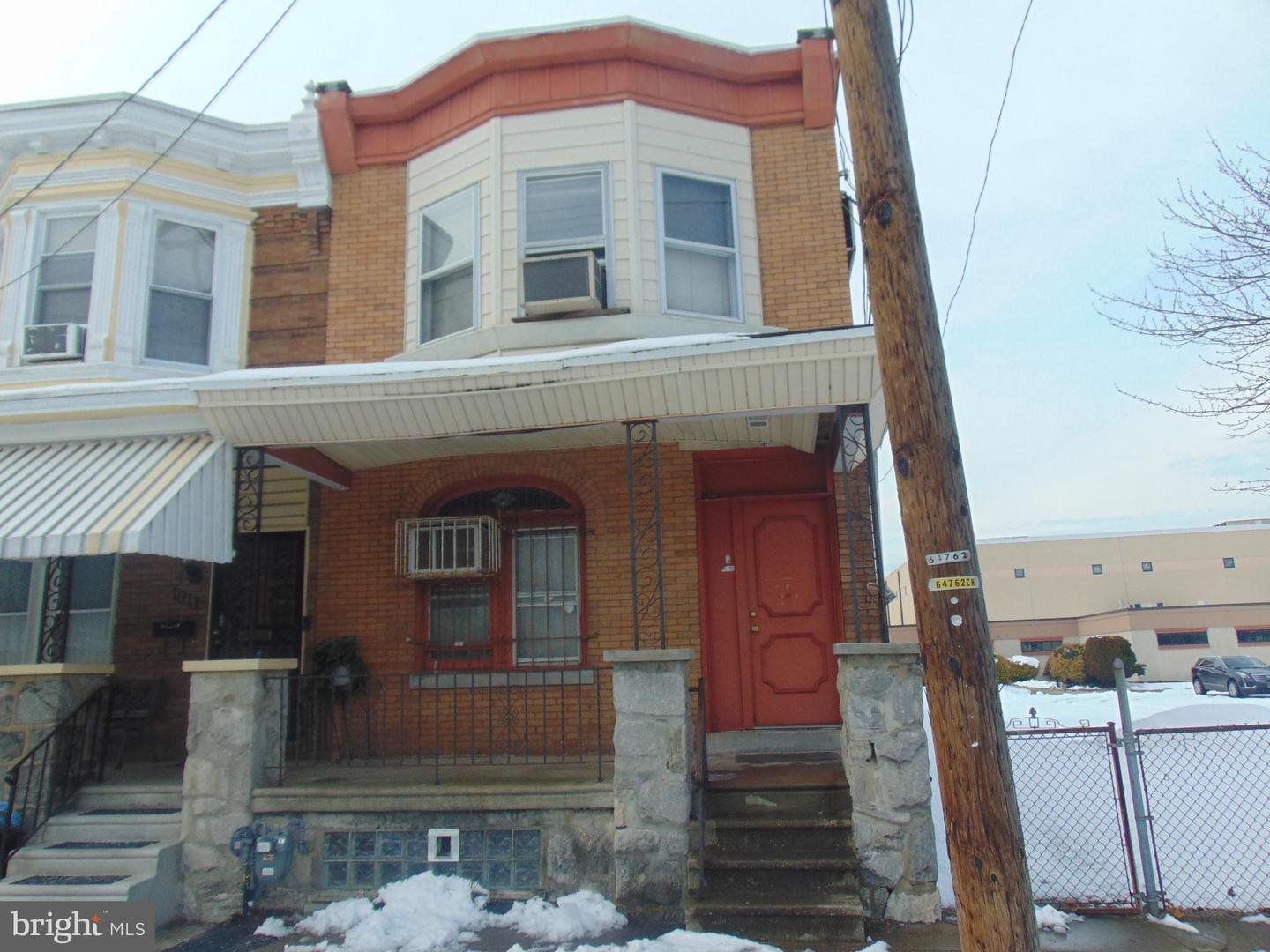 1909 7th S Property Photo 1