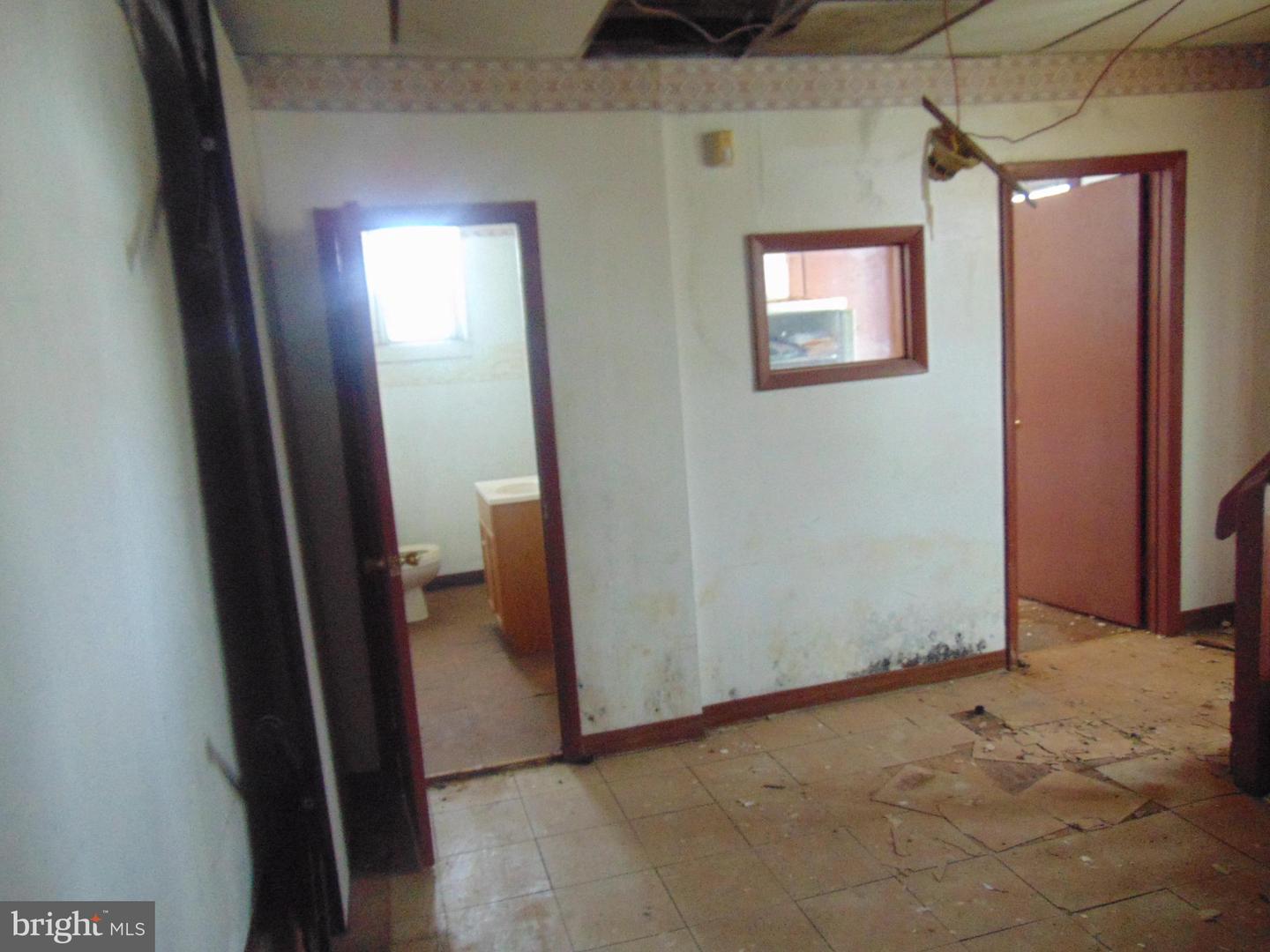 1909 7th S Property Photo 7
