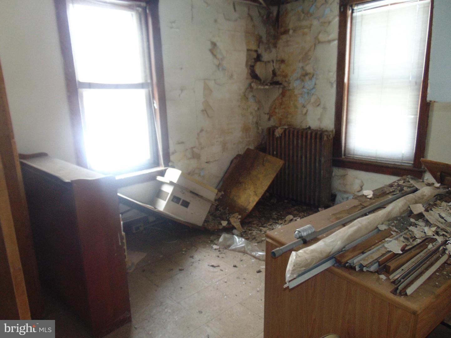 1909 7th S Property Photo 15