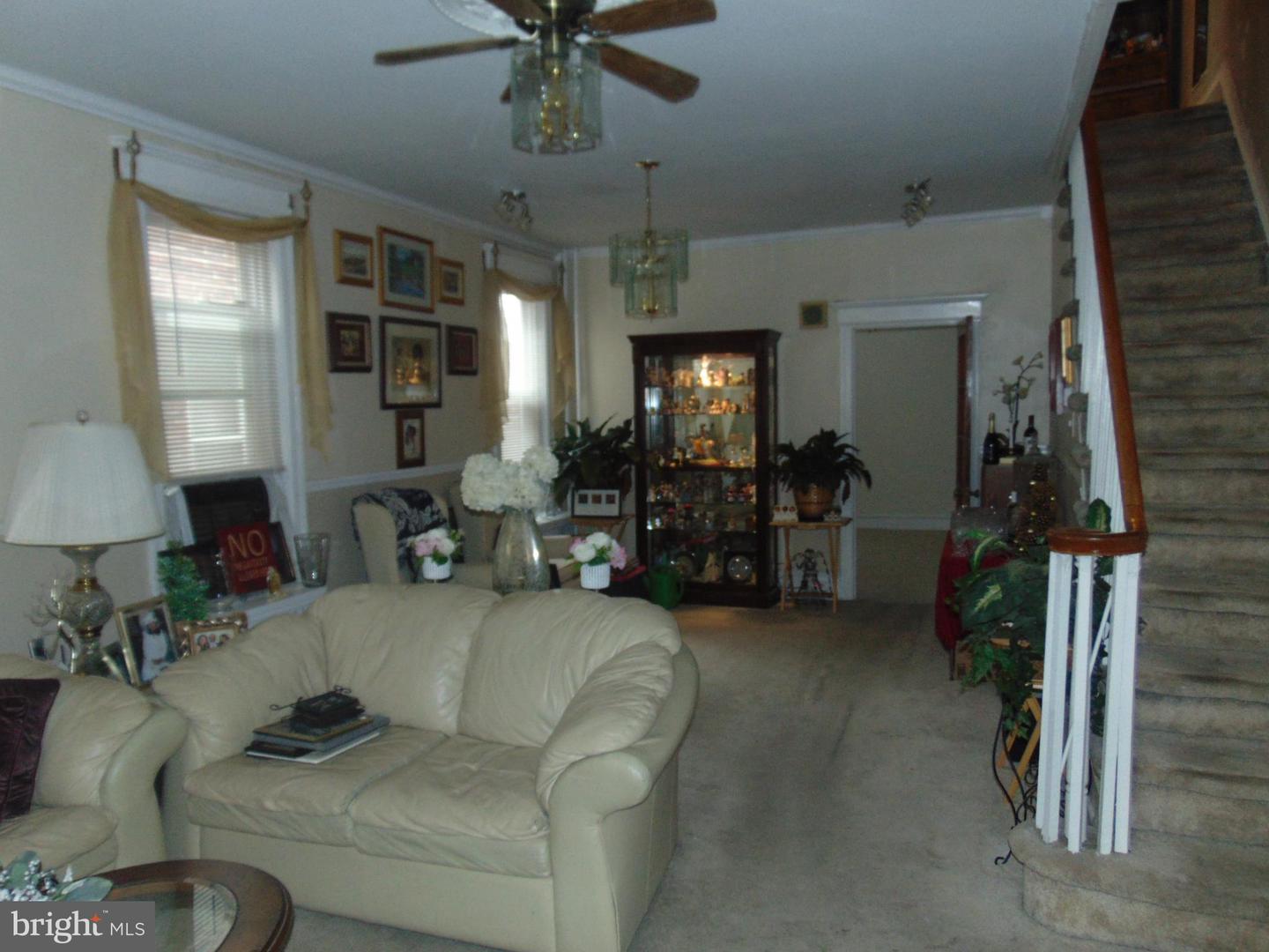 1911 S 7th St Property Photo 5