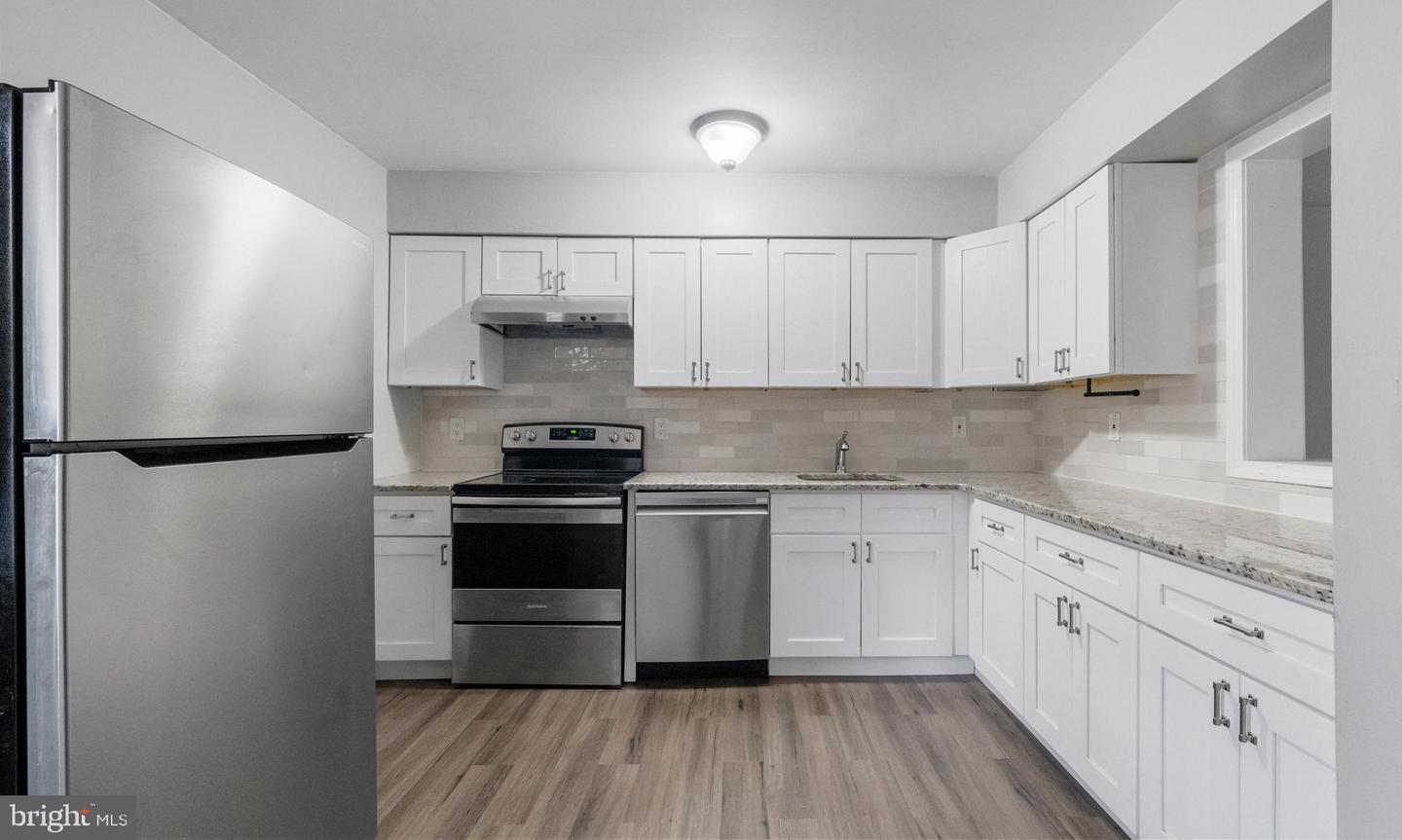 607 Bromley Ests Est Property Photo 1