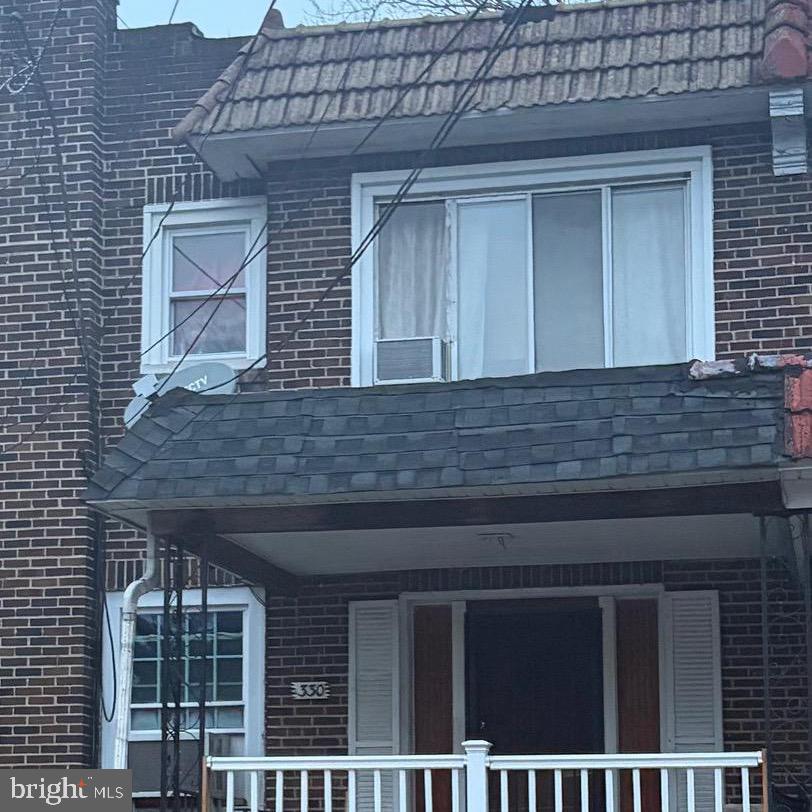 330 BOYD ST