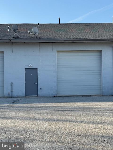 430 Commerce Lane #e Property Photo 2