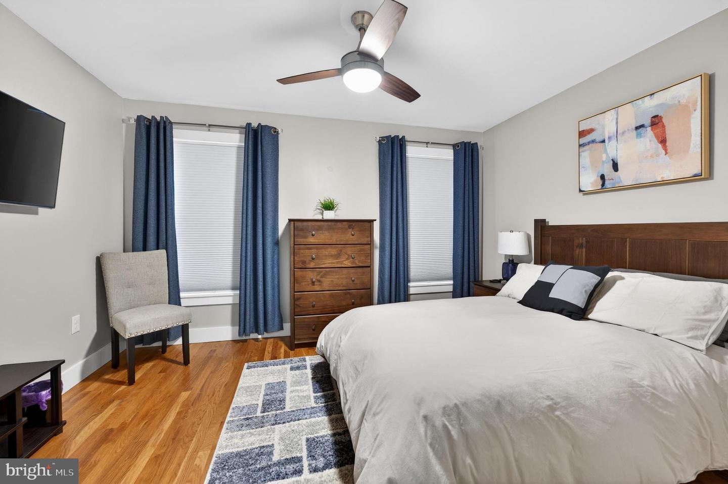 736 New St Property Photo 13