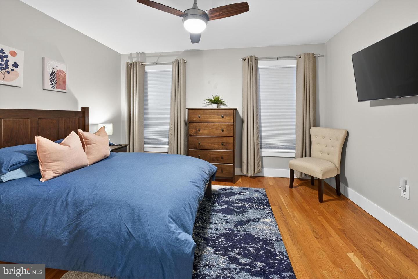 736 New St Property Photo 14