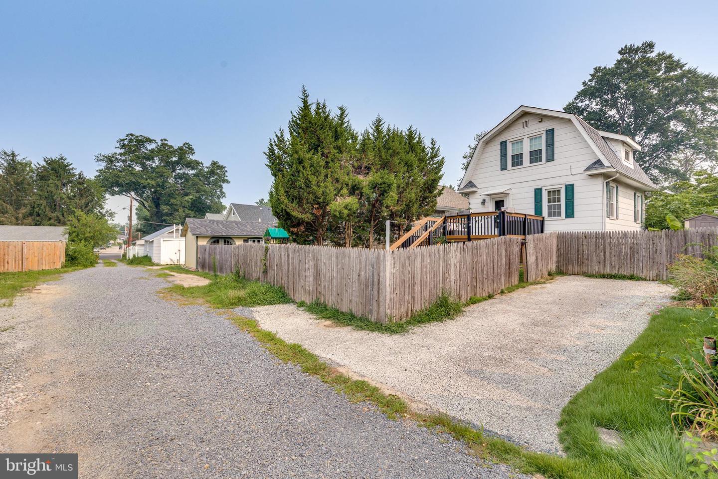 108 Ardmore Property Photo 35