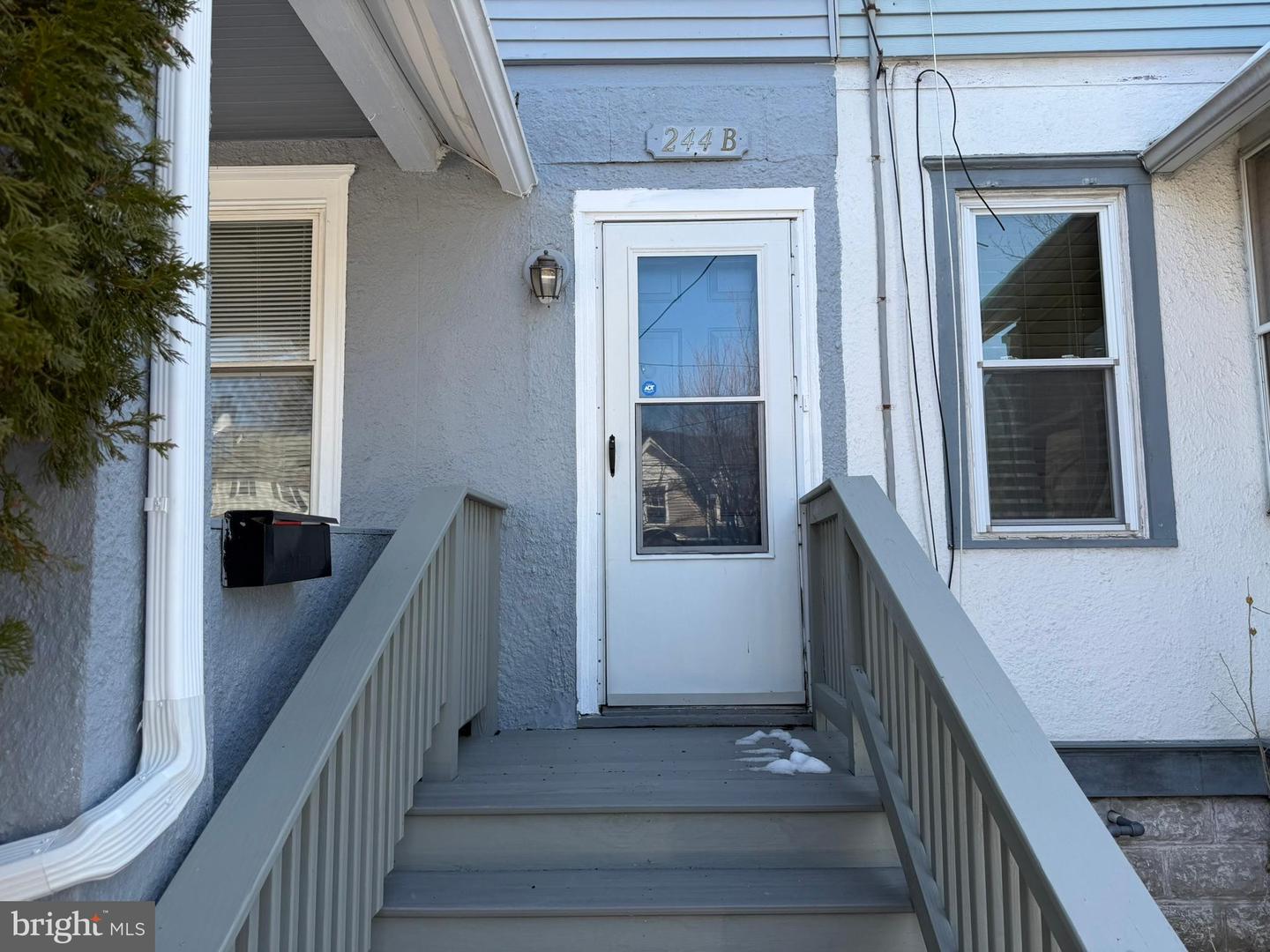 244 Mansion Ave #b Property Photo 3