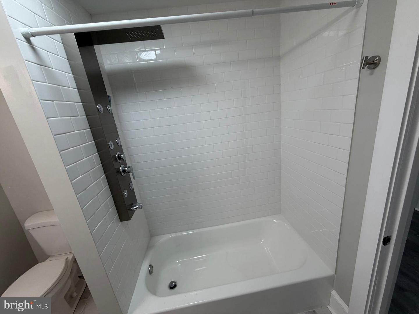 244 Mansion Ave #b Property Photo 16