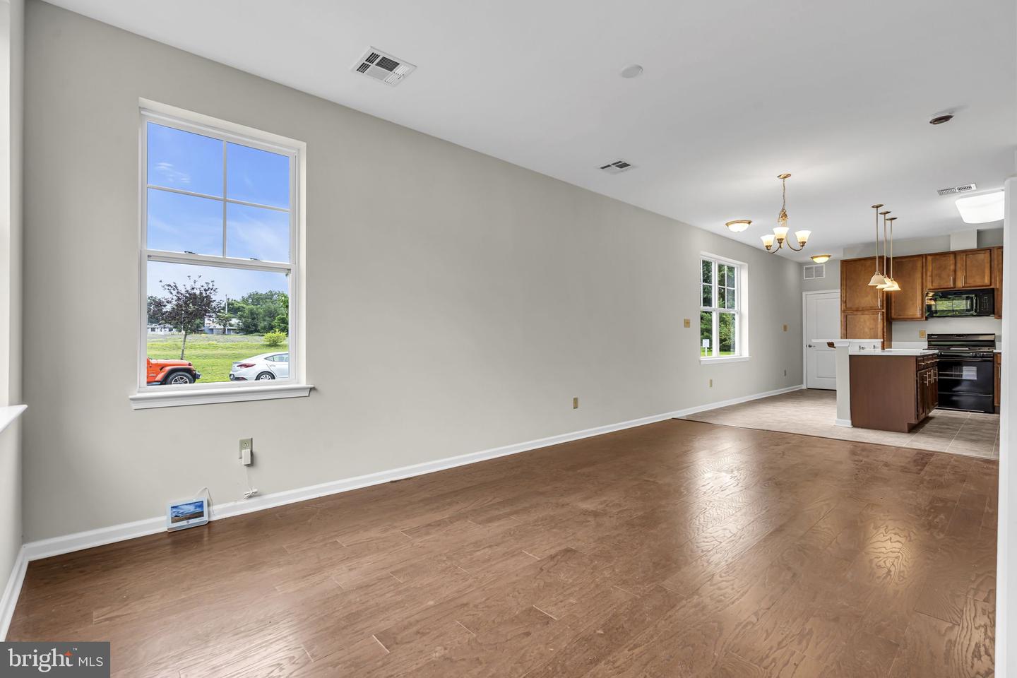 1 Rowand Way E Property Photo 13