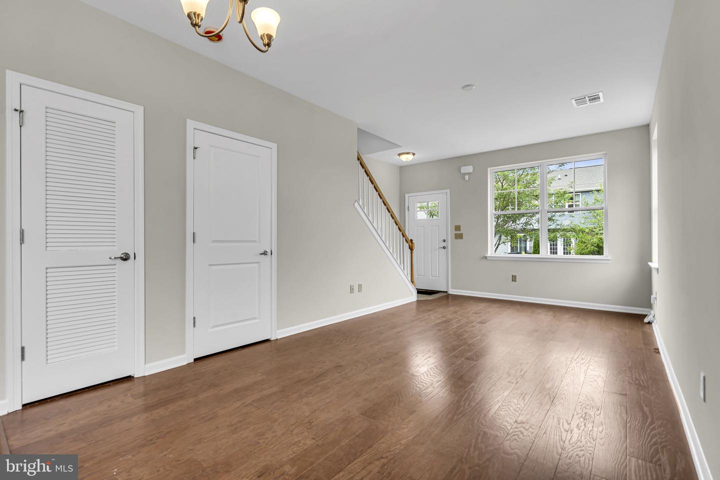 1 Rowand Way E Property Photo 14