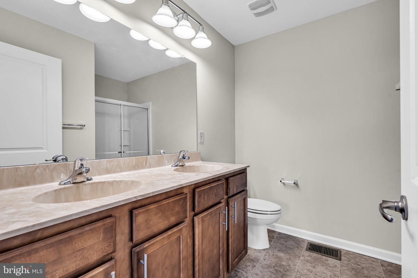 1 Rowand Way E Property Photo 25