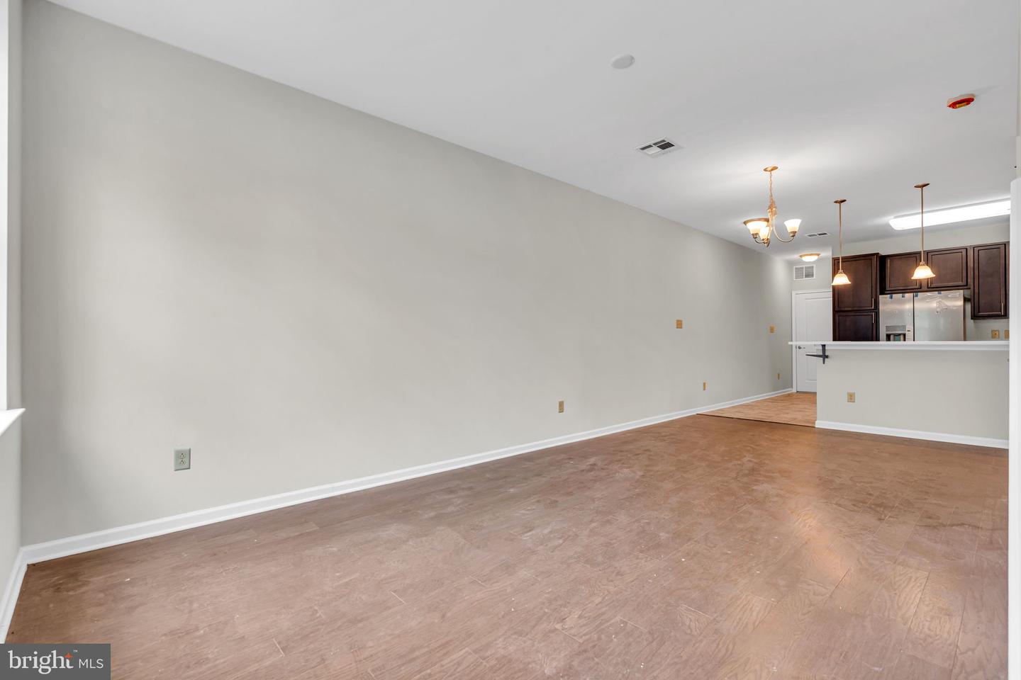 3 Rowand Way E Property Photo 4