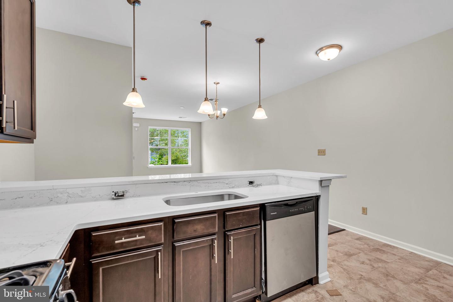 3 Rowand Way E Property Photo 14