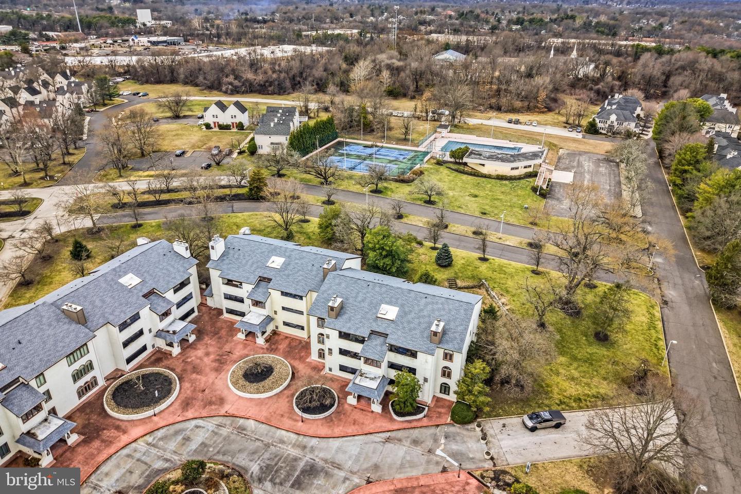 171 Centura Property Photo 3
