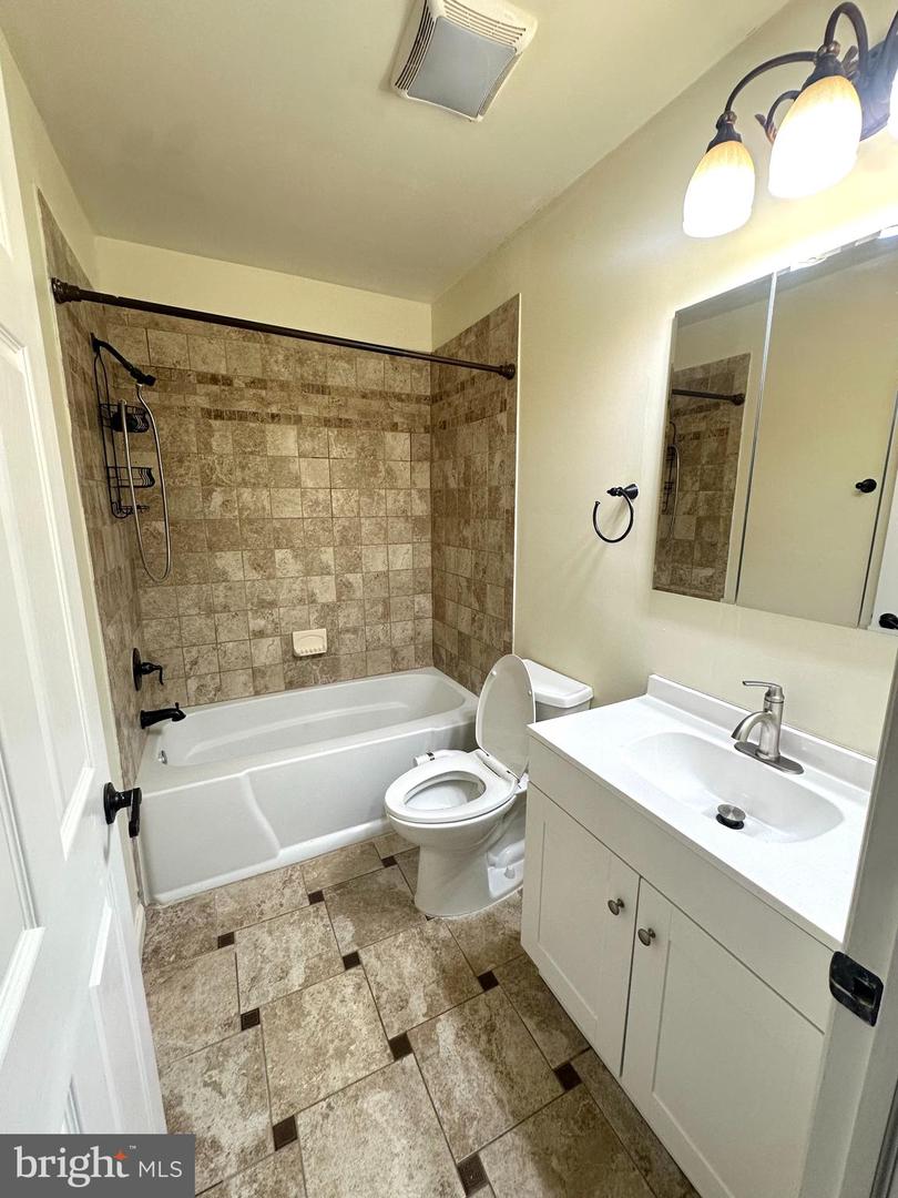128 Kirkbride Rd #6 Property Photo 7