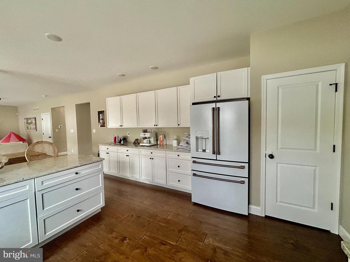 442 Waterfords Edge Ct Property Photo 7