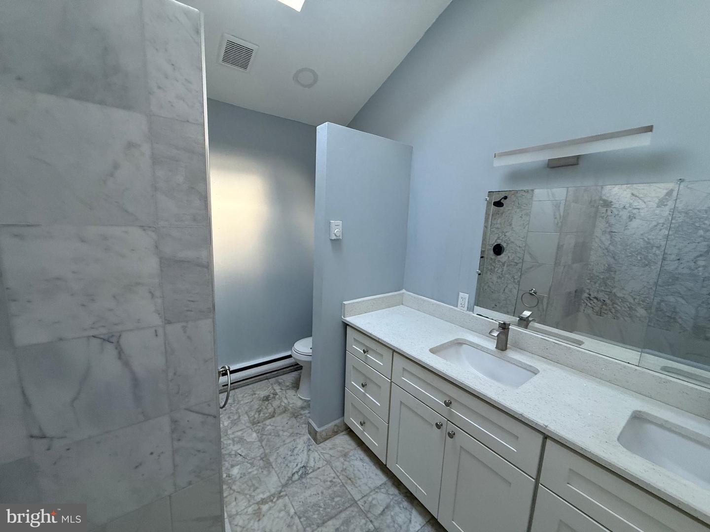 7 Kings Hwy N Property Photo 19