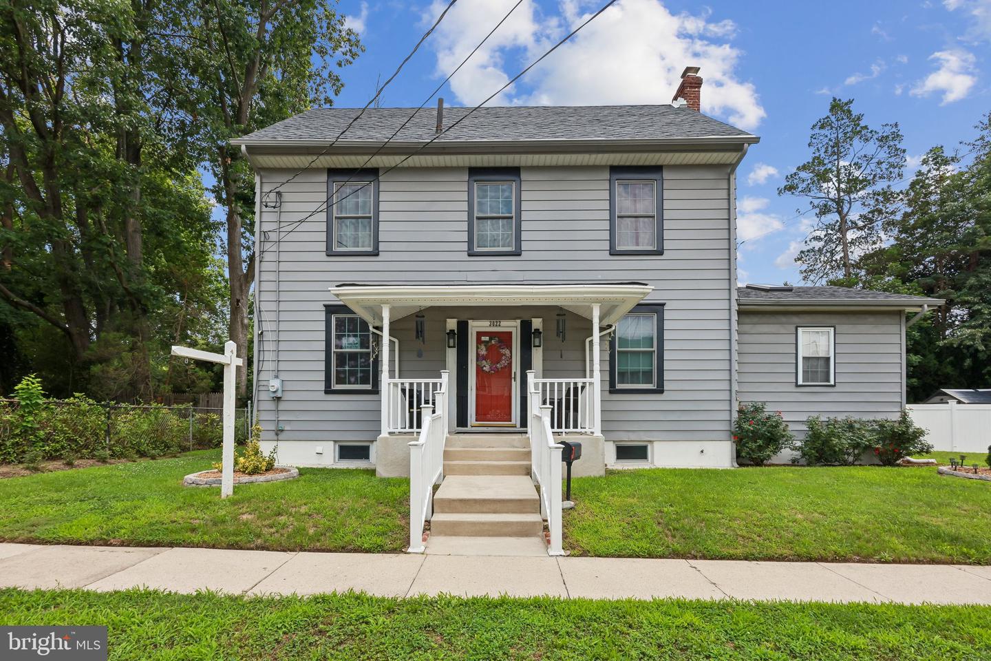 3022 Penn St Property Photo 1