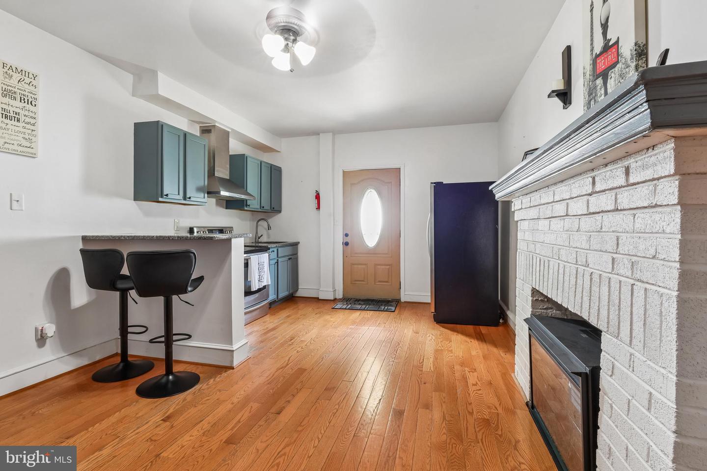 3022 Penn St Property Photo 11