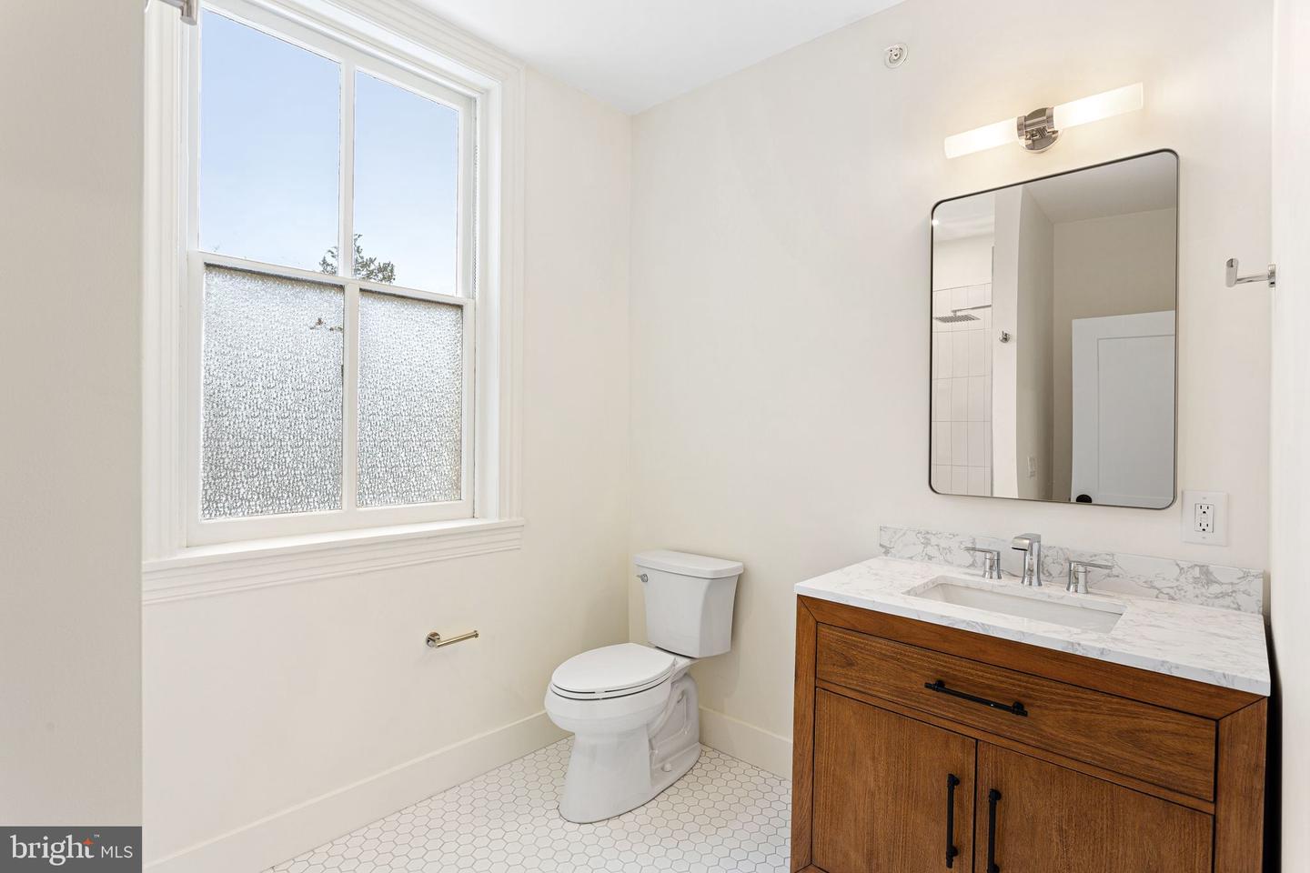 300 Kings Hwy E #b Property Photo 23