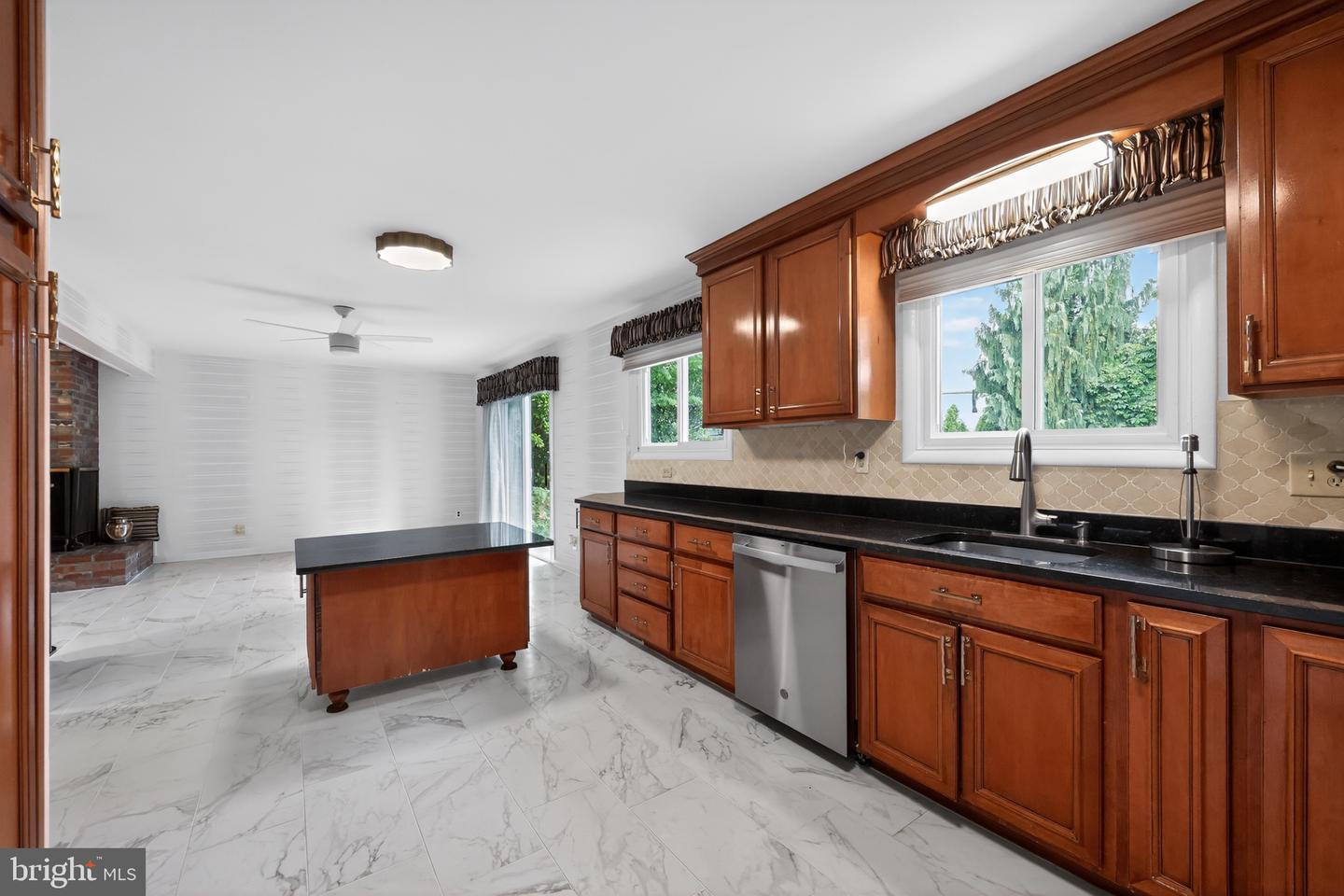 1 Bucknell Dr Property Photo 14