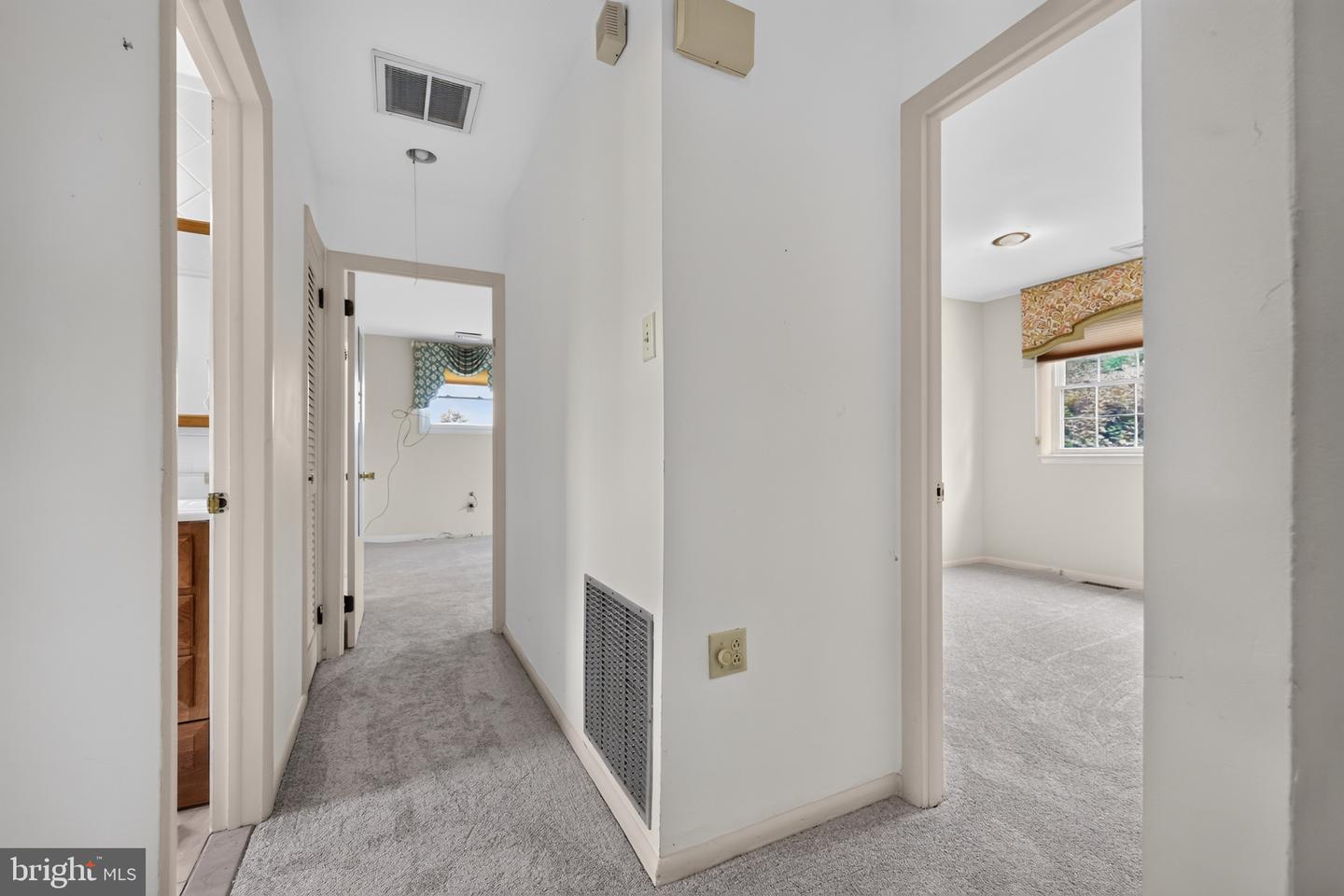 1 Bucknell Dr Property Photo 34