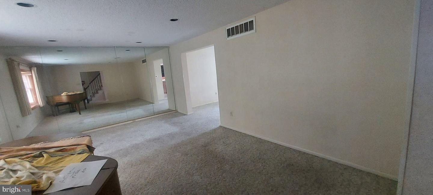 503 Balsam Rd Property Photo 2